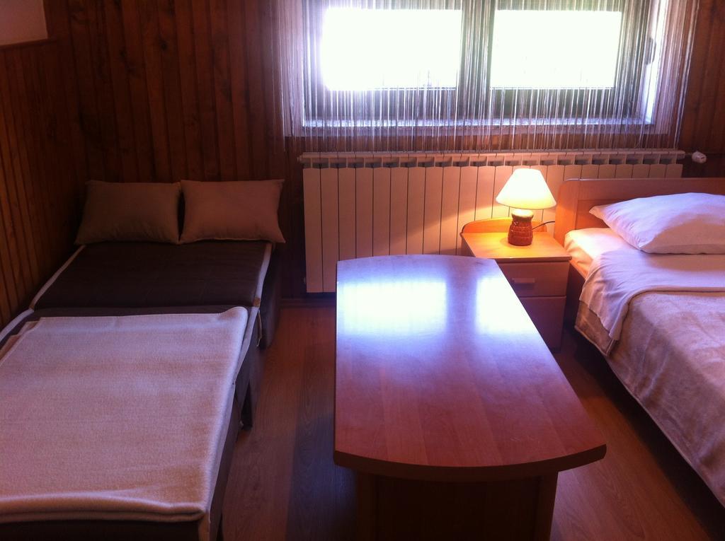 Готель House Pribic Vrelo Korenicko Номер фото