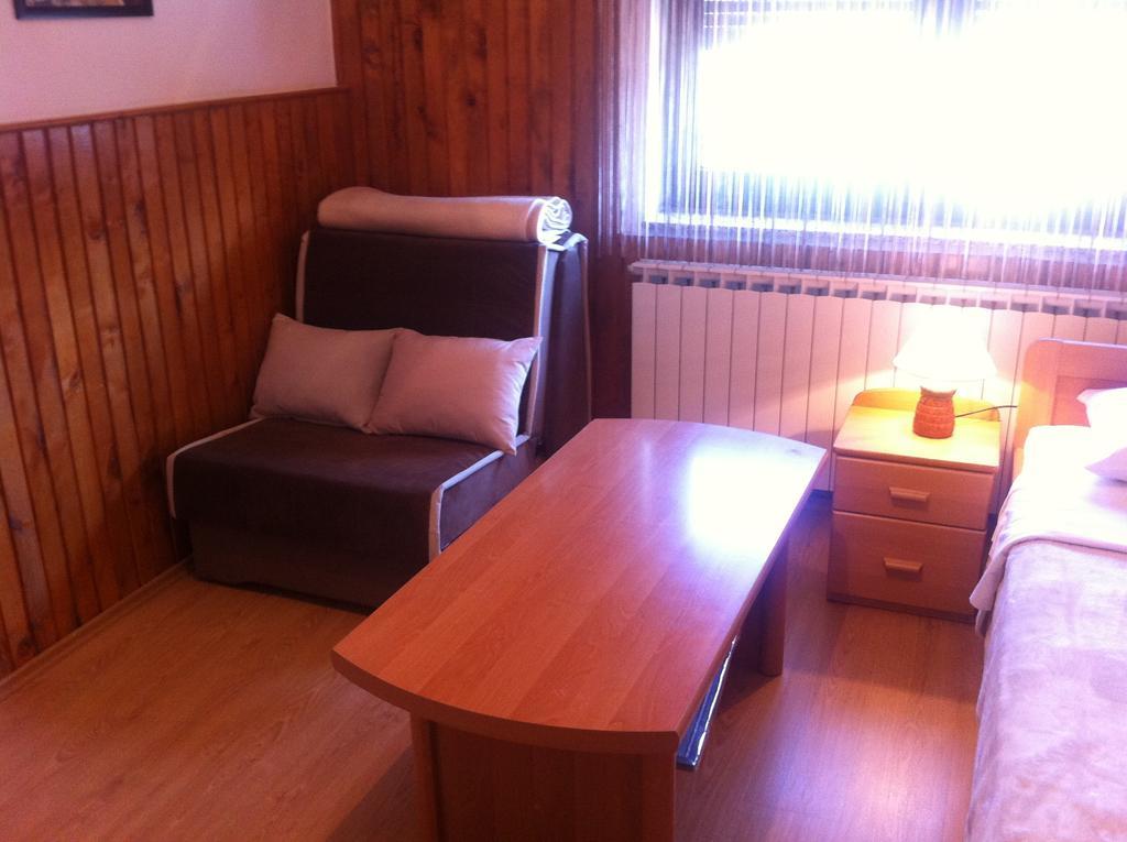 Готель House Pribic Vrelo Korenicko Номер фото